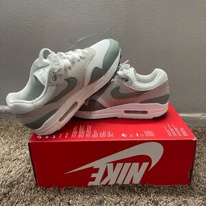 Air Max 1s